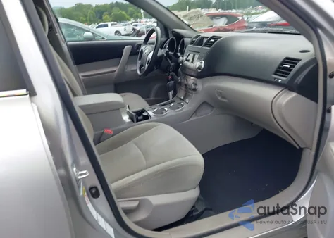 2011 Toyota Highlander Base V6 из США, поврежденный, VIN 5TDBK3EH5BS067518